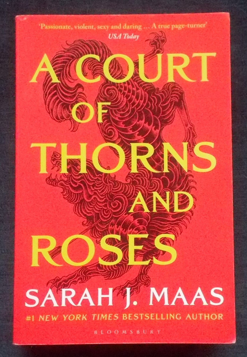 A Court Of Thorns And Roses: Sarah J. Maas
