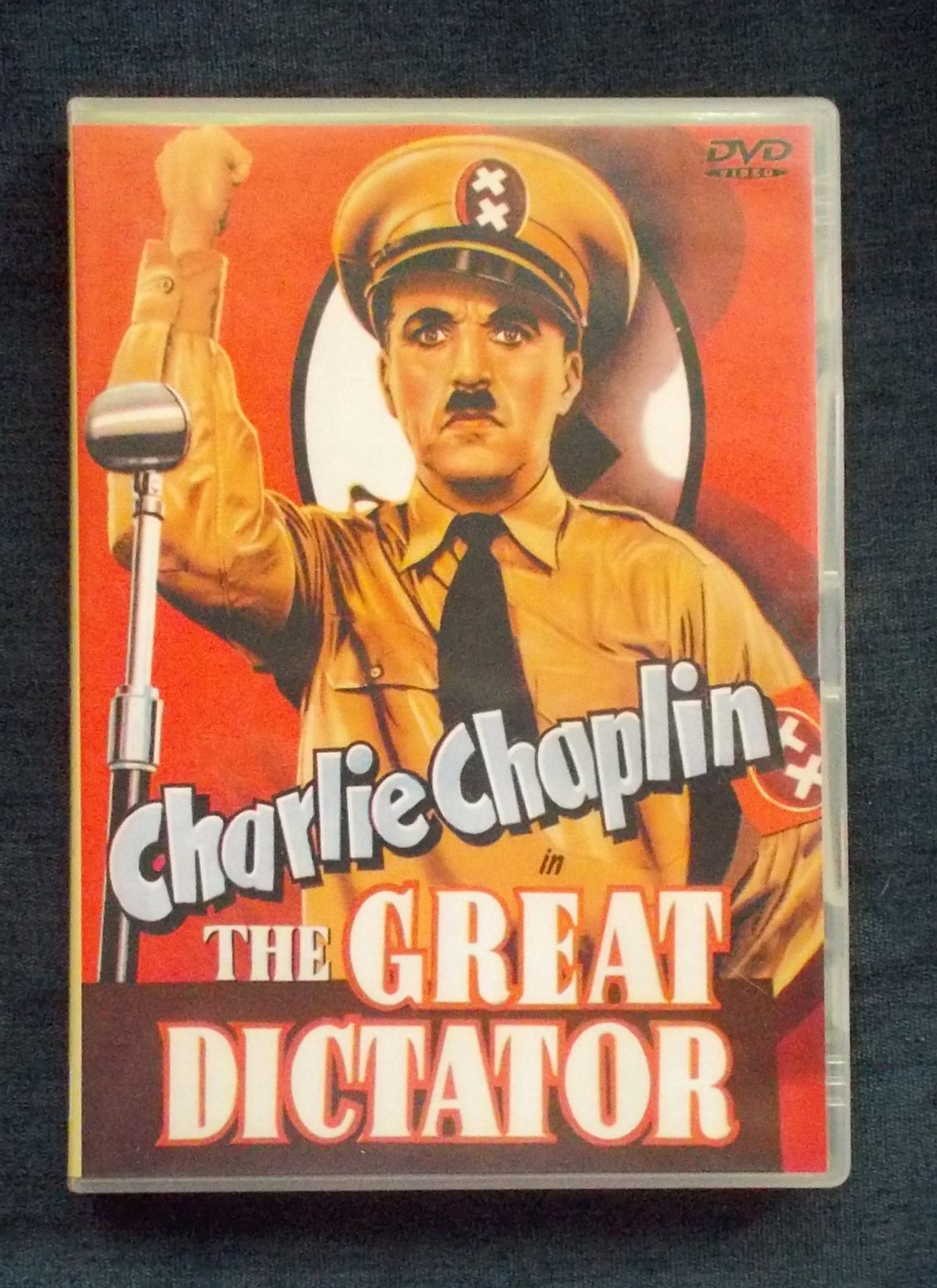 DVD: The Great Dictator: Charlie Chaplin