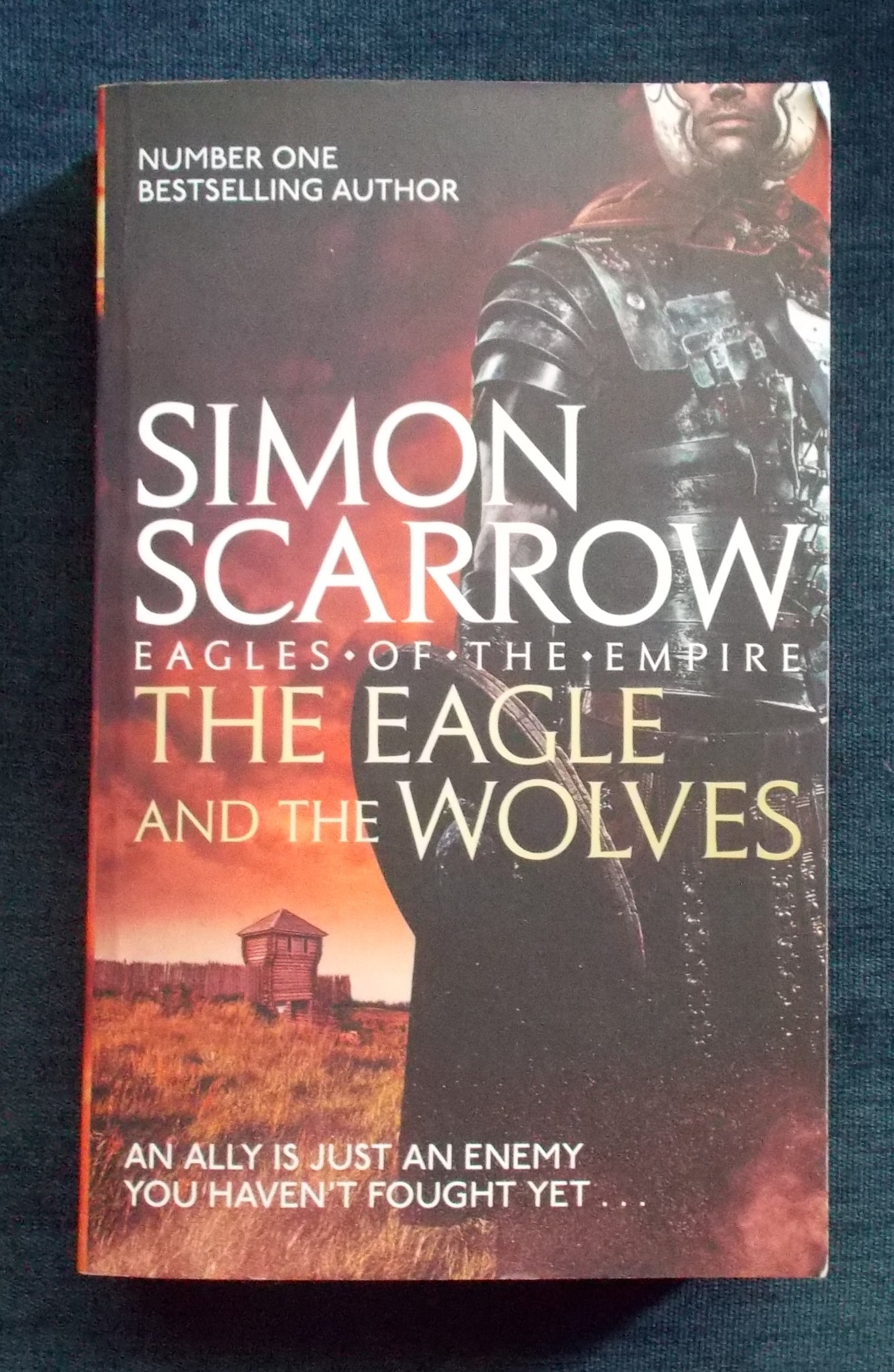 The Eagle And The Wolves: Simon Scarrow