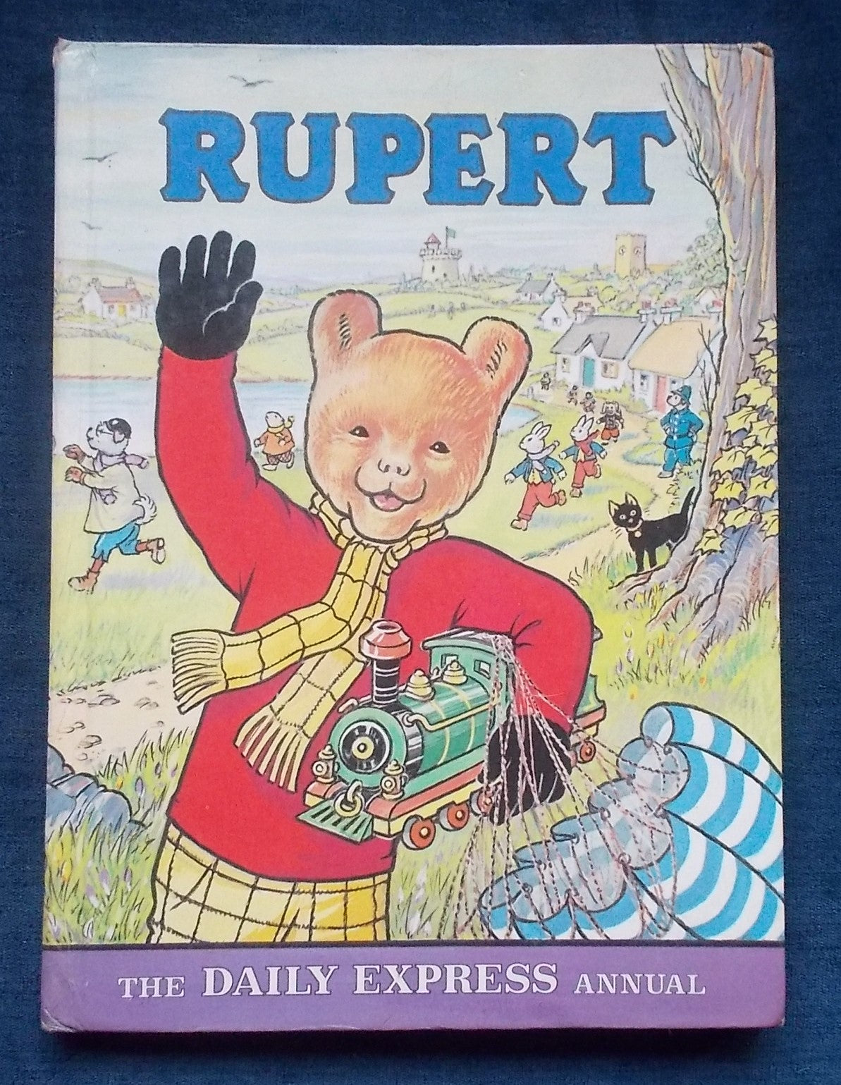 Rupert The Bear Annual 1976:  Daily Express
