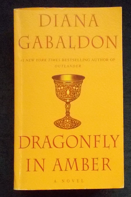 Dragonfly In Amber:  Diana Gabaldon